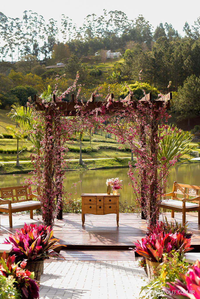 Como decorar a cerimônia do meu casamento em 5 passos