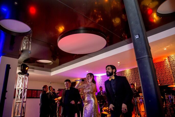 SON CLASE "Mucho más que música" orquestas bodas Bogotá