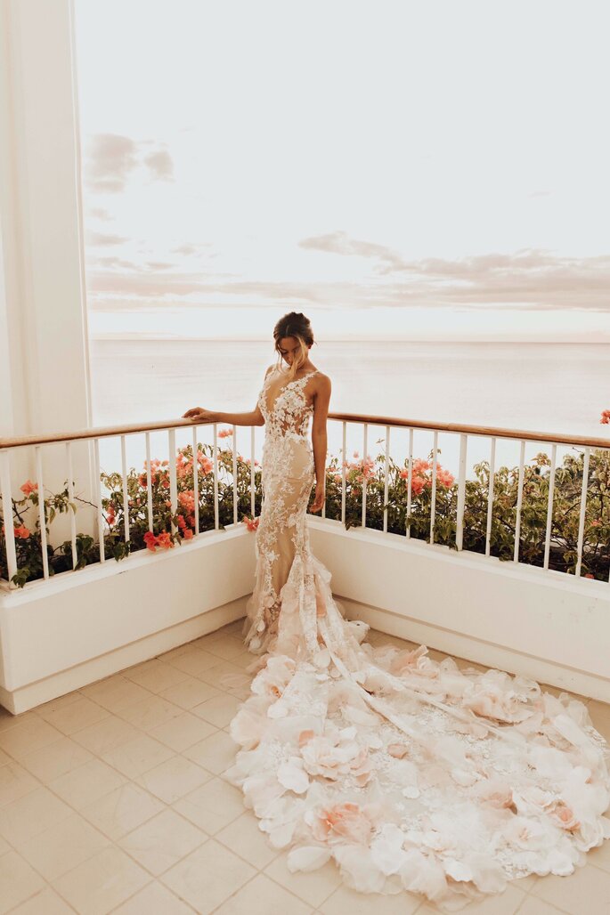 Confinar Pera Gracia La influencer Jessi Malay elige Pronovias para vestirse en el día de su boda