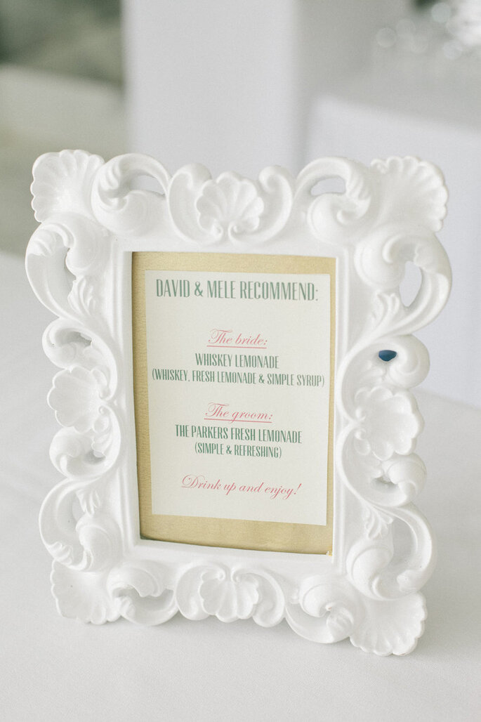 Decoración de boda con marcos y portarretratos - Onelove Photography