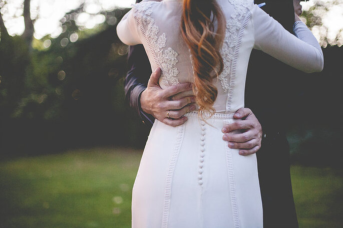 El detalle clave que necesita tu vestido de novia los botones