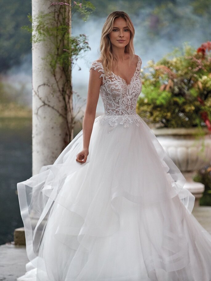 partition white recipe Vestidos de noiva corte princesa 2023: mais de 120 modelos idílicos para o  seu casamento!