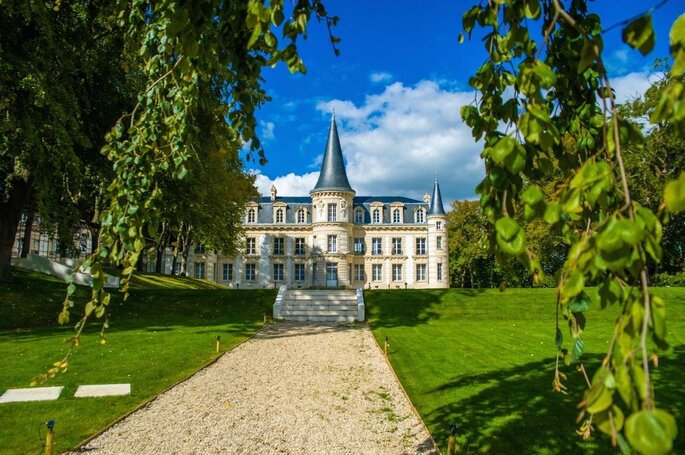  Le Château d'Hardricourt - Lieu de réception pour votre mariage - Yvelines 