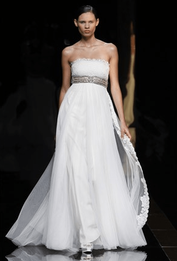 Spanish Wedding Dress Designer Rosa Clara 8