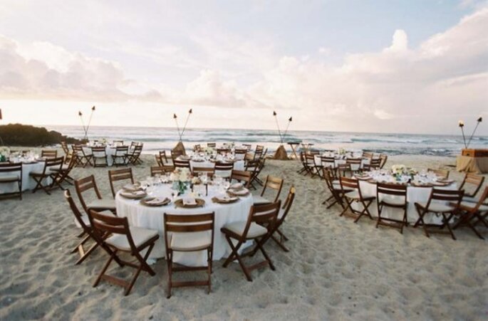 Montajes perfectos para una boda en la playa - Foto LHCalligraphy