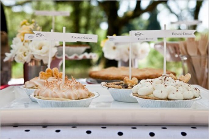 sorprende a todos tus invitados con unas ricas galletas gourmet el día de tu voda - Foto Allyson Wiley