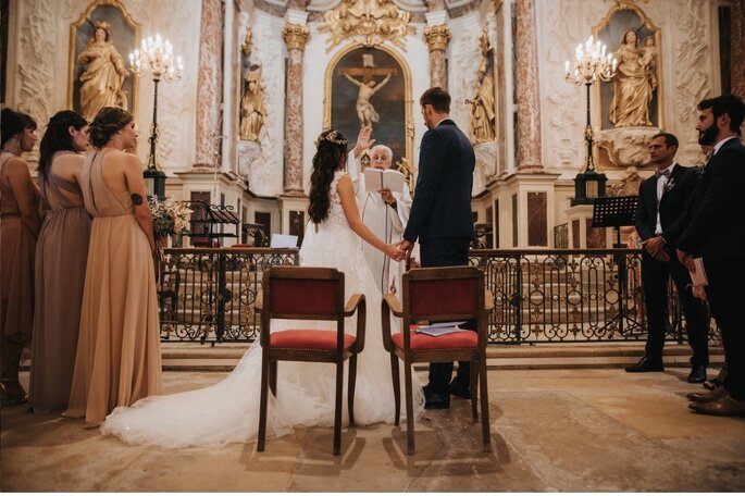 mariage dans une église - cérémonie religieuse - prière universelle 