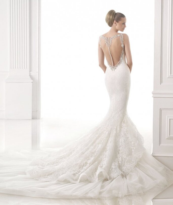 Pide tu cita aquí para probarte los vestidos de novia Pronovias 2015