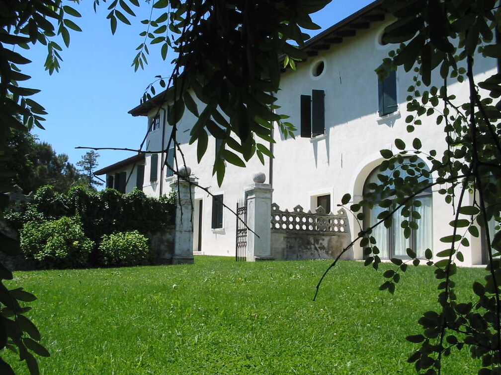 Golf Hotel Villa Policreti