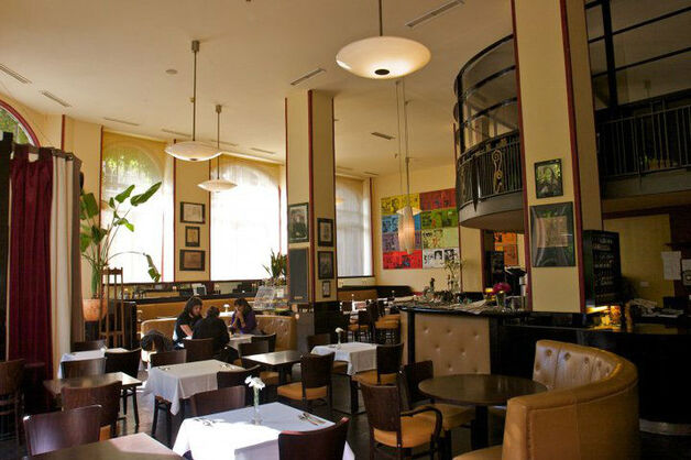 Telegraph - Café & Restaurant