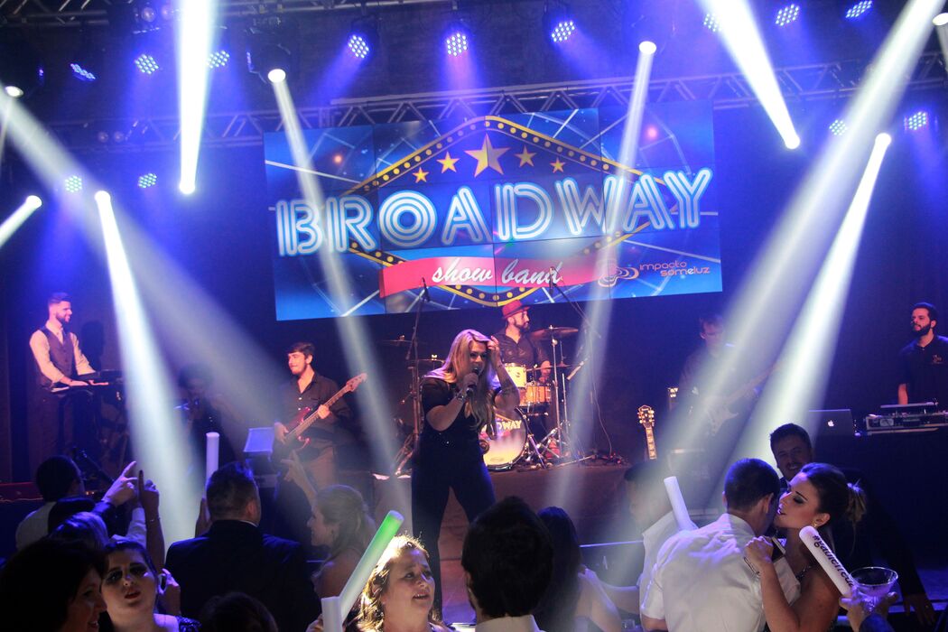 Banda Broadway Show Band