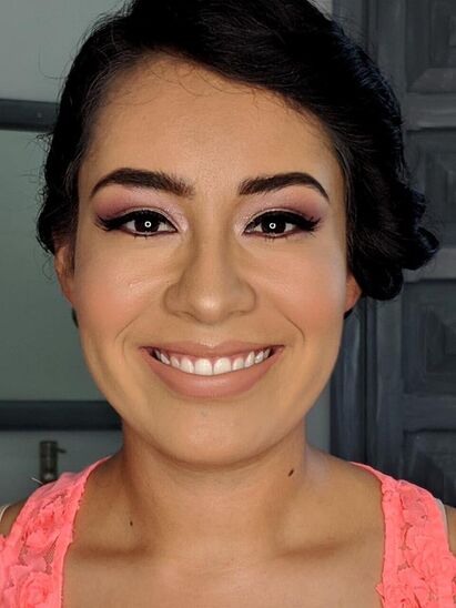 Ely Lopez Maquilladora Experta en Novias&Maquillaje con Aerógraf