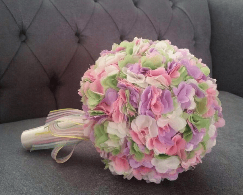 Brooch bouquet peru