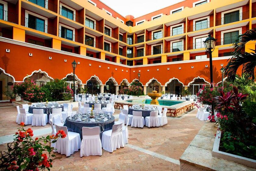 Banquetes Holiday Inn Mérida