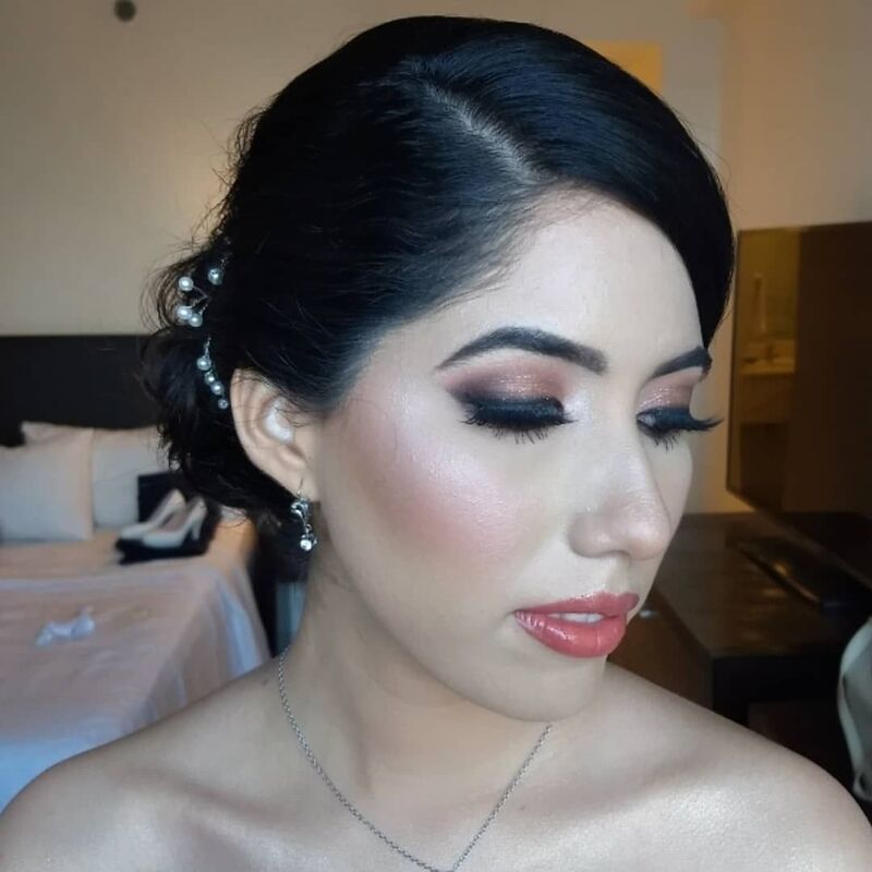 Rosy Hernández Maquilladora Profesional