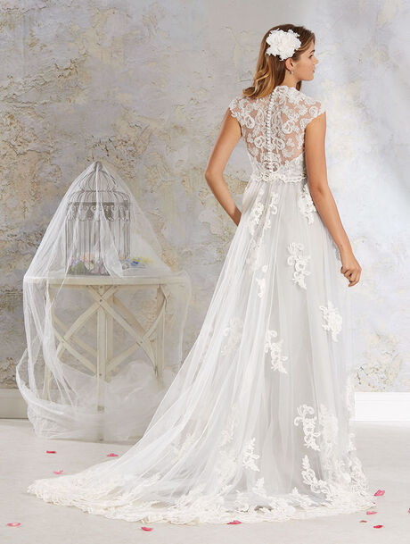 Robe de mariée juste un 2024 baiser