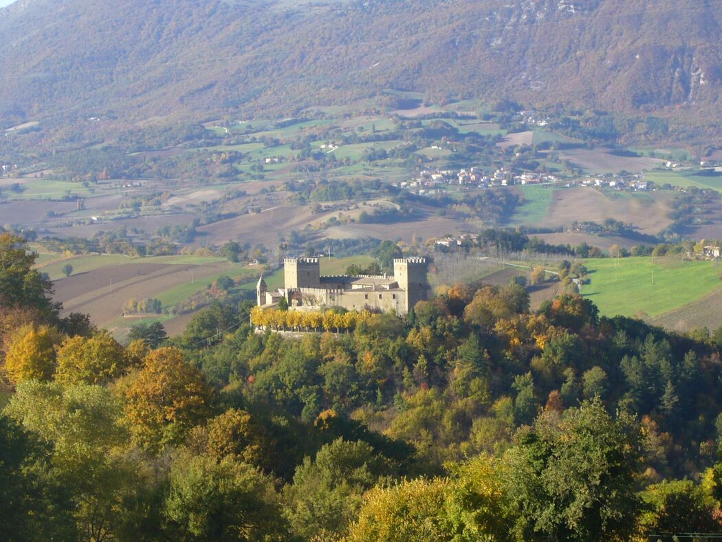 Castello di Rocca D'Ajello