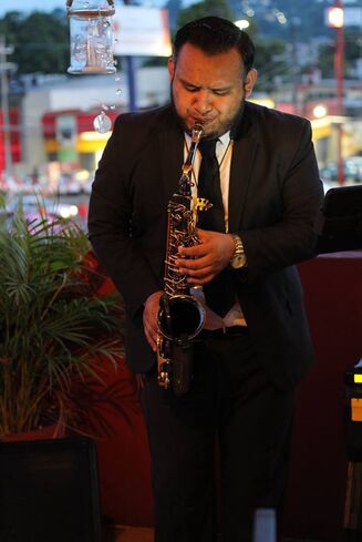 Omar Soto Woods-Saxofonista