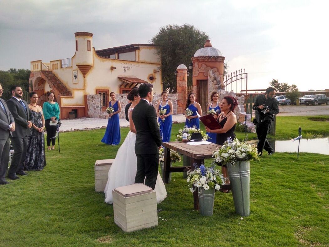 Maly Santín Lovely Weddings - DF