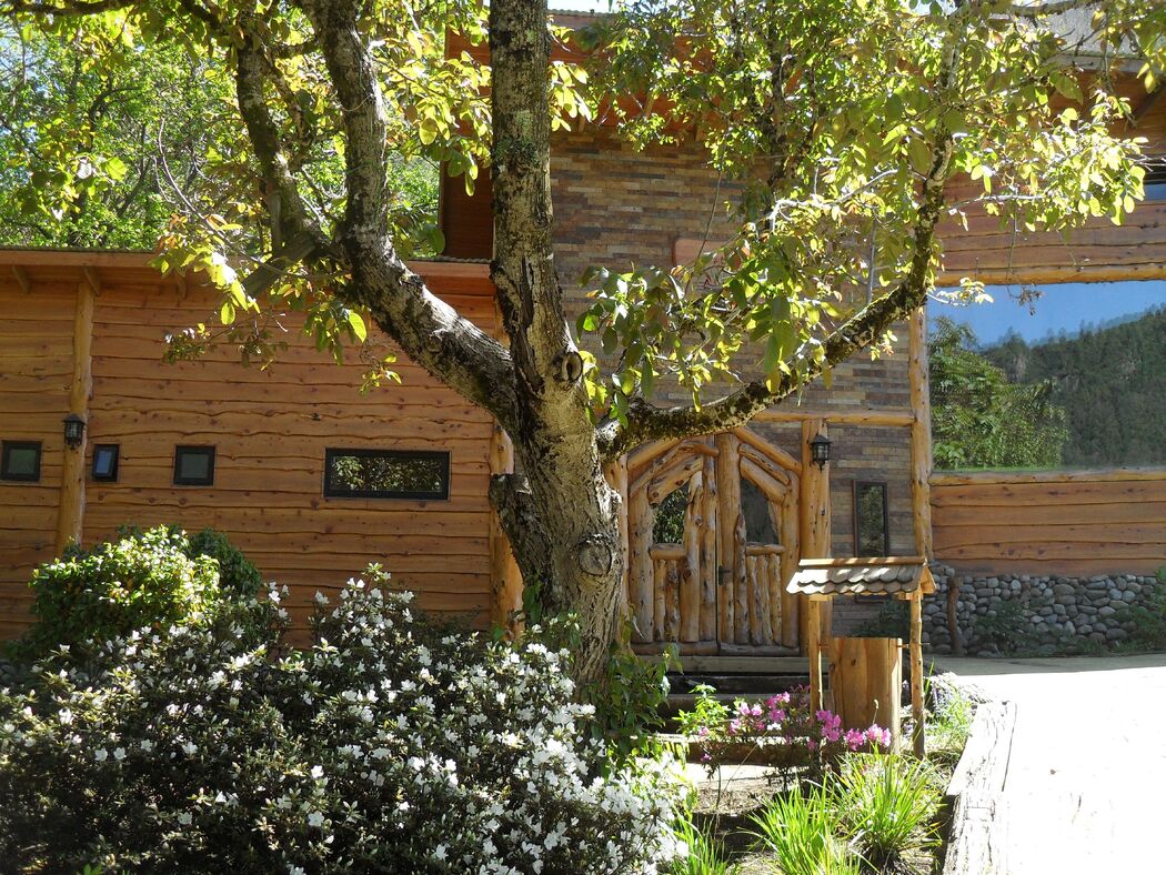 Peumayen lodge y termas