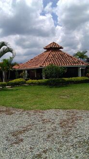 Finca Hotel Heliconias Doradas