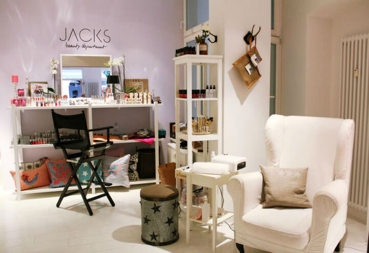 JACKS Beauty Department