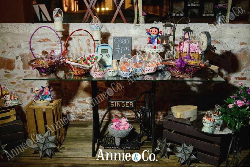 Annie & Co