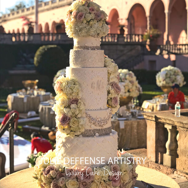 Julie Deffense Artistry - Luxury Wedding Cakes