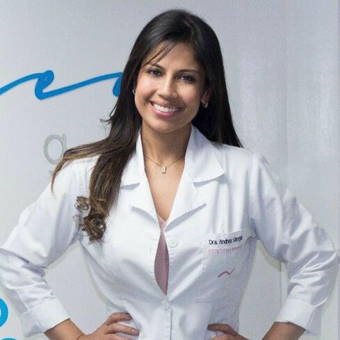 Dra. Andrea Vanegas
