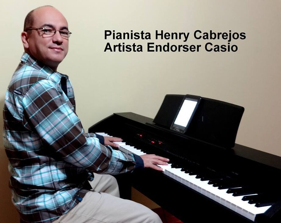 Henry Cabrejos y orquesta