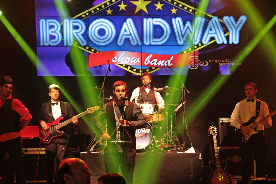 Banda Broadway Show Band
