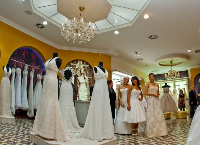 Salon sukien ślubnych Karolina