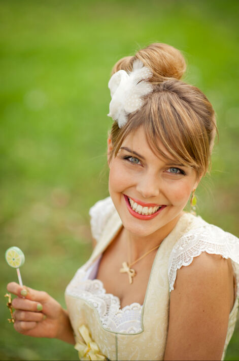 Hochzeitsstyling Hair & Make-up by Jestina Schamberger