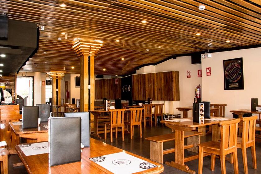 Okami Sushi & Bar - Restaurante De Sushi en Huancayo