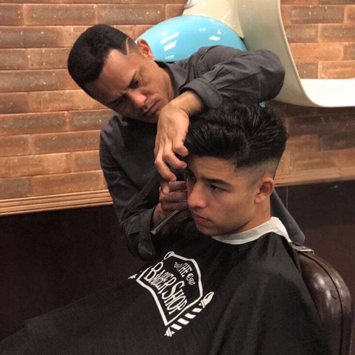 Dom Cabral Barbearia