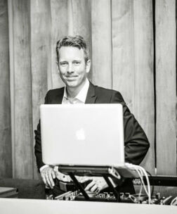DJ Chris Hamburg