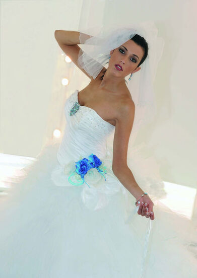 Gabriella - Alta moda sposo, sposa e cerimonia