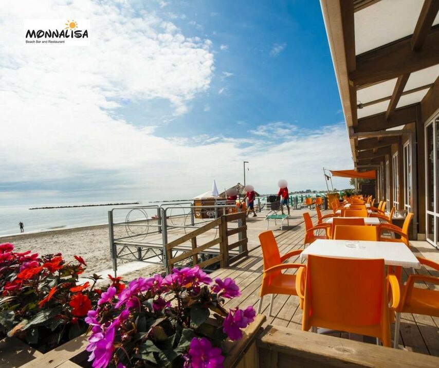 Monnalisa Beach Restaurant
