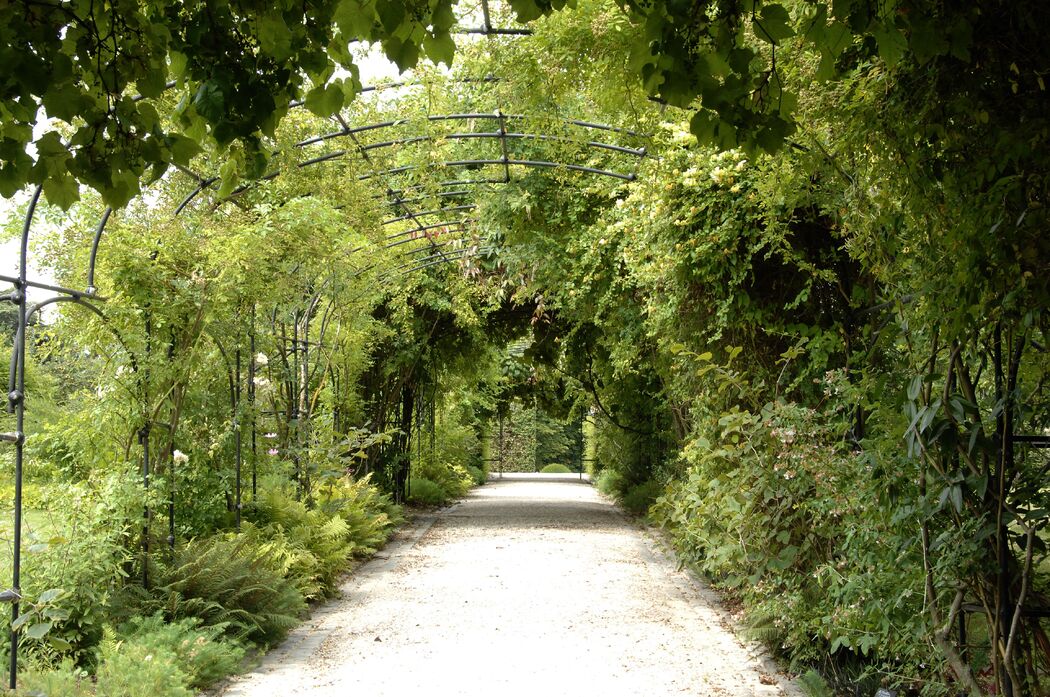 Orangerie du Château de Breteuil