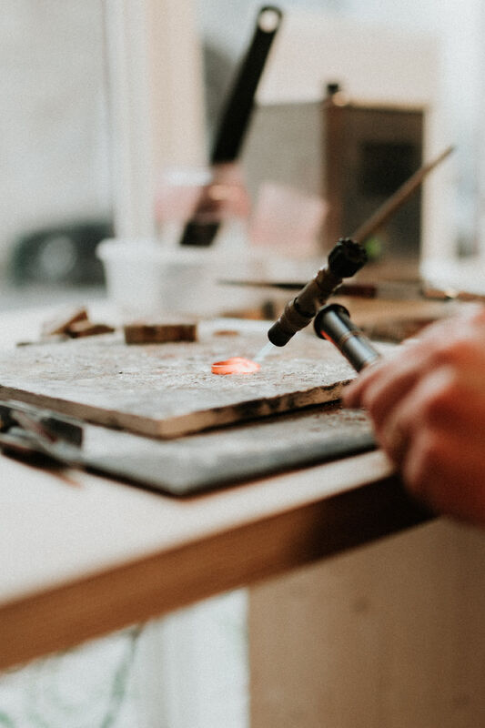 Cécile Crepelliere - artisan bijoutier créateur