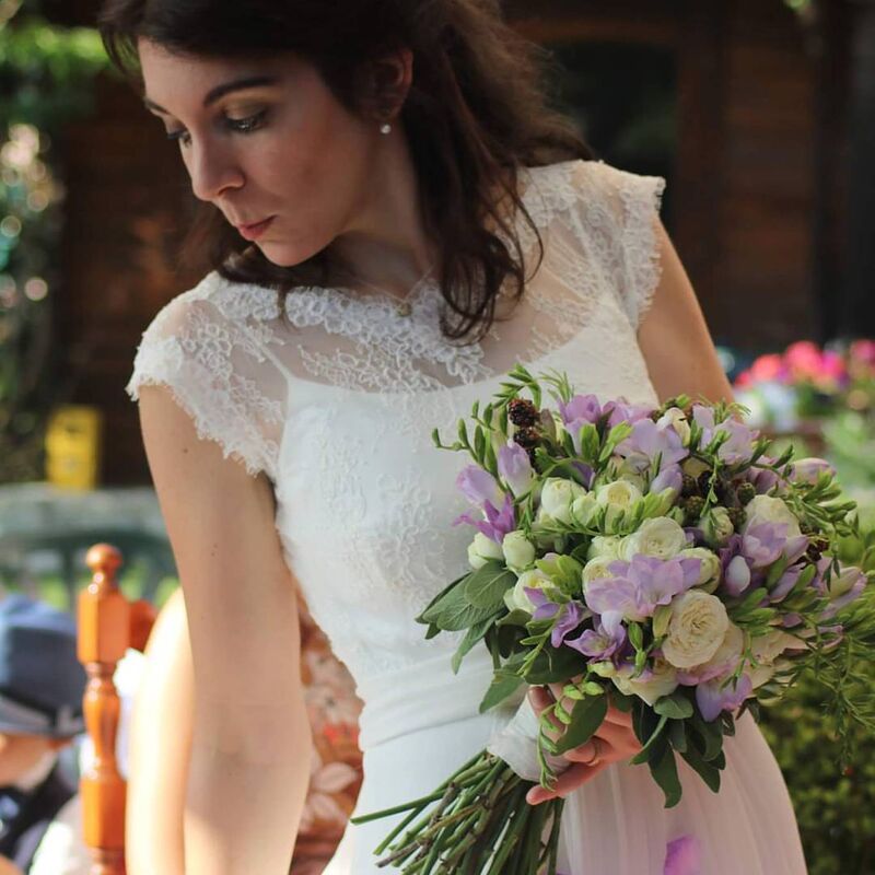 Bread and Roses, Fiori e Dintorni