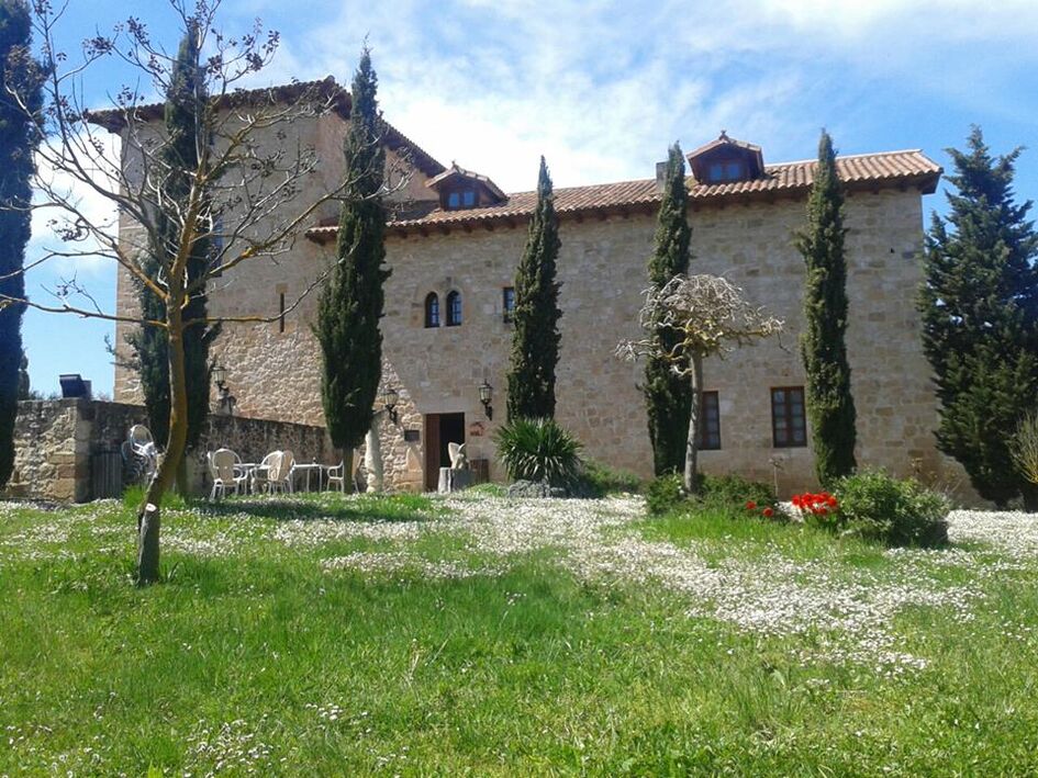 Posada Granja Ribacardo