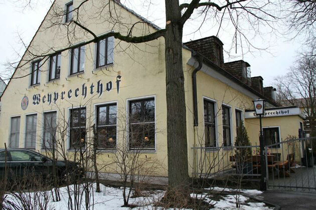 Weyprechthof