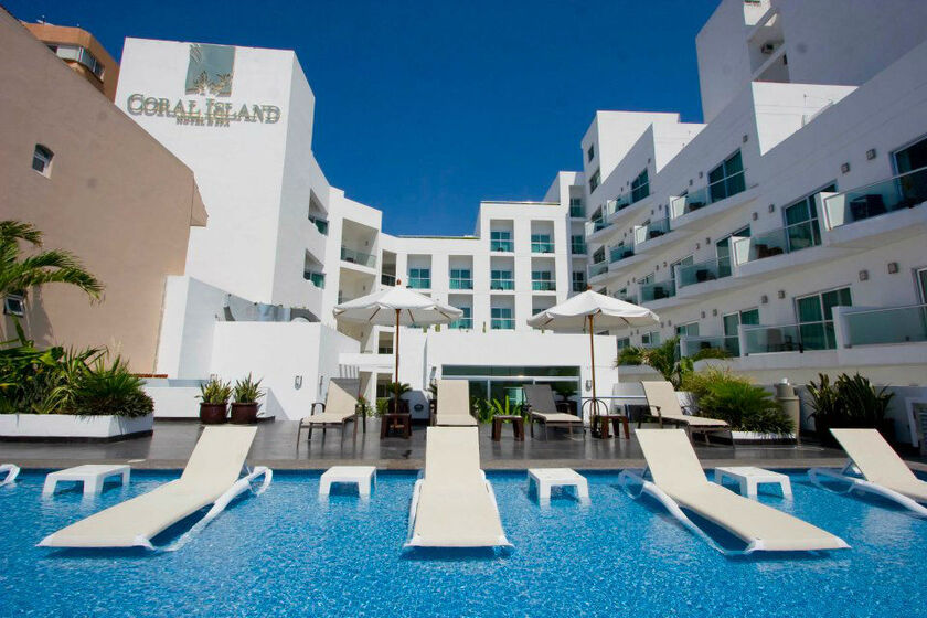 Hotel Coral Island
