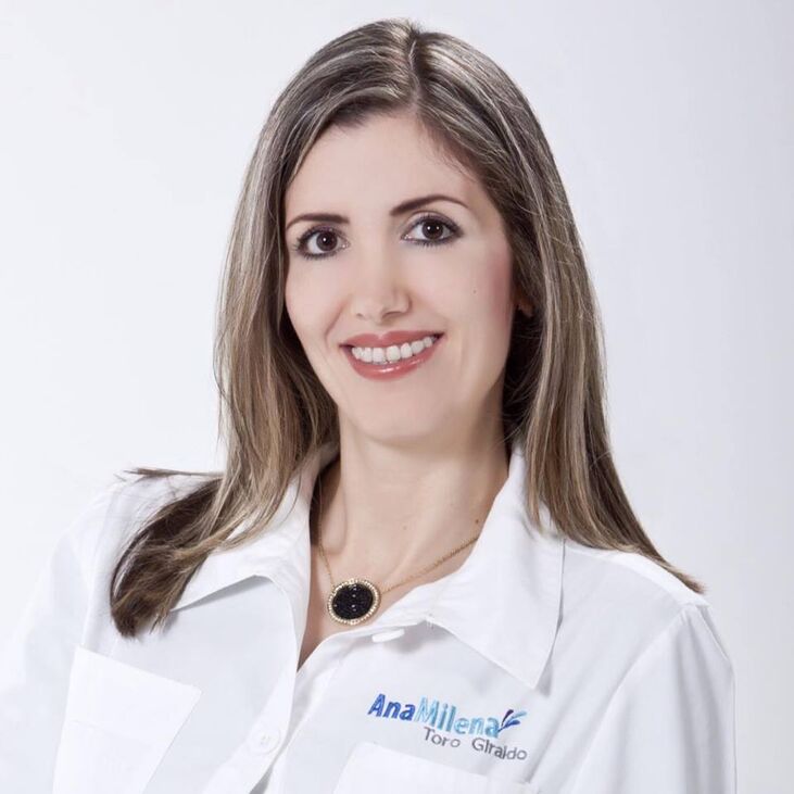 Dermatóloga Ana Milena Toro Giraldo