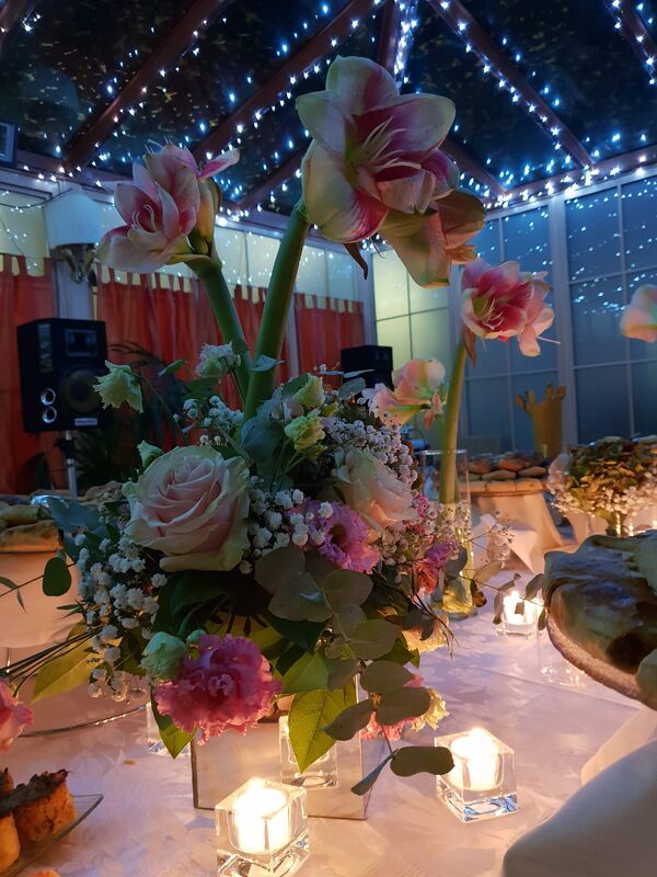 Gypsophila Wedding and Flower Designer