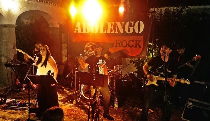 Abolengo Rock Banda de Versiones