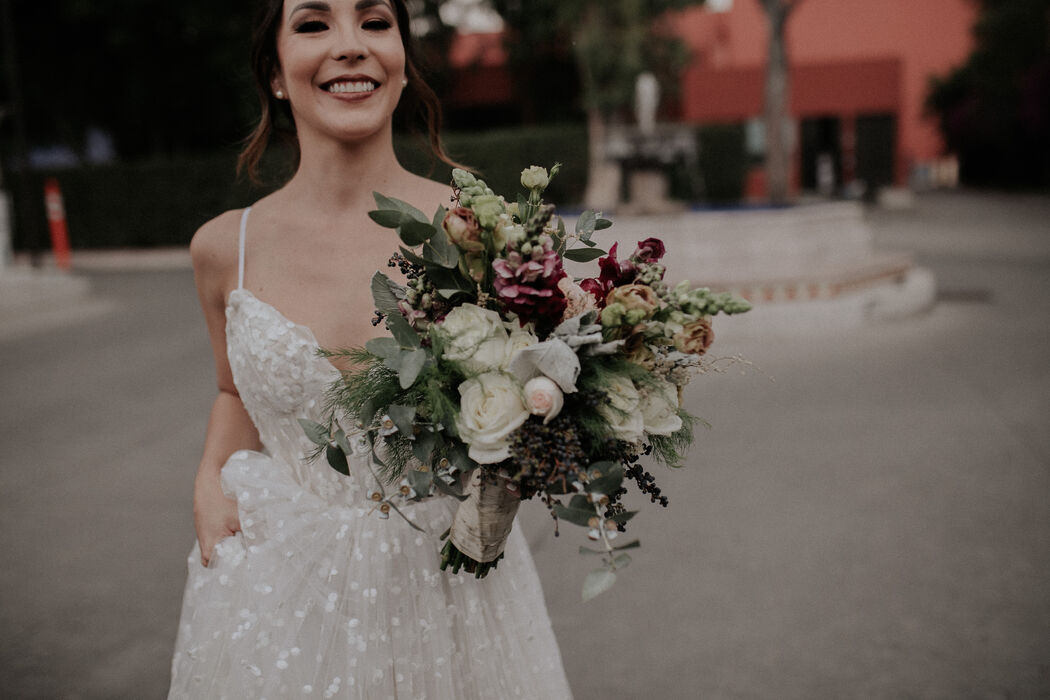 Lorena Aldana Wedding and Event Planner