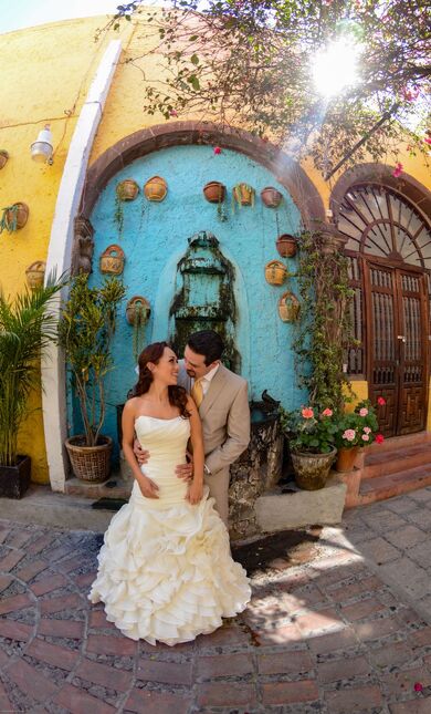 Paola Sarabia Wedding Photographer