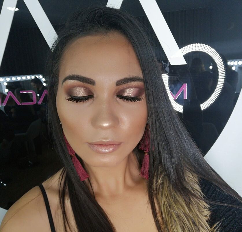Andreia Martins- Makeup Academy